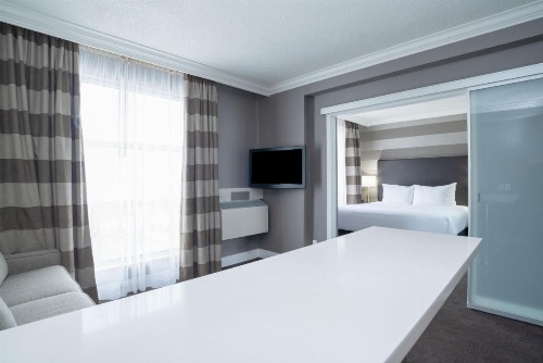 Sandman Signature Mississauga Hotel image 12