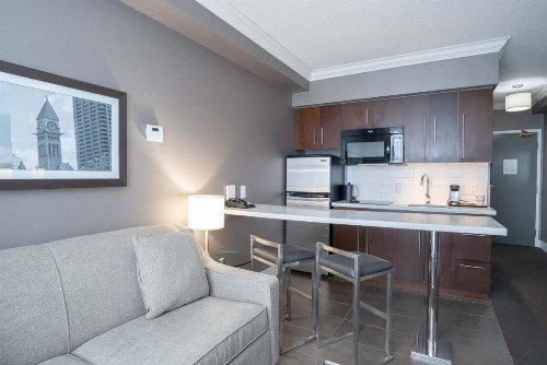 Sandman Signature Mississauga Hotel image 21