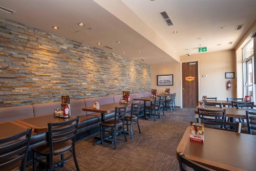 Sandman Signature Mississauga Hotel image 28