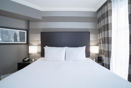 Sandman Signature Mississauga Hotel image 7
