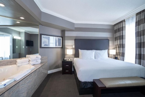 Sandman Signature Mississauga Hotel image 9